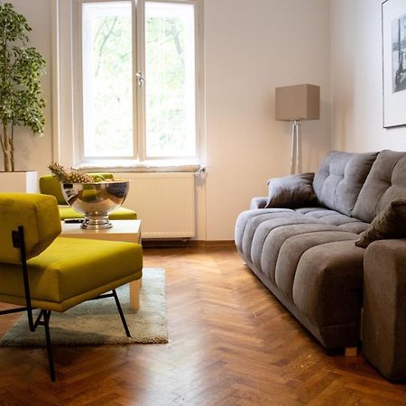 Main Street Apartment Mila , 3 Rd Floor زغرب المظهر الخارجي الصورة